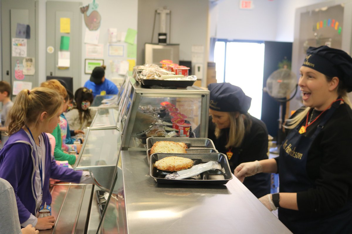 AGCharter's tweet photo. Mrs. Johnson & Mrs. Hendrickson served lunches today as a reward (selected by the students) for ELC raising $45,000 during Raise Craze! All students, even those that packed lunches, also received a sweet treat for dessert.
#agcharter #spiritandsuccess #raisecraze https://t.co/hO3YSudLXO