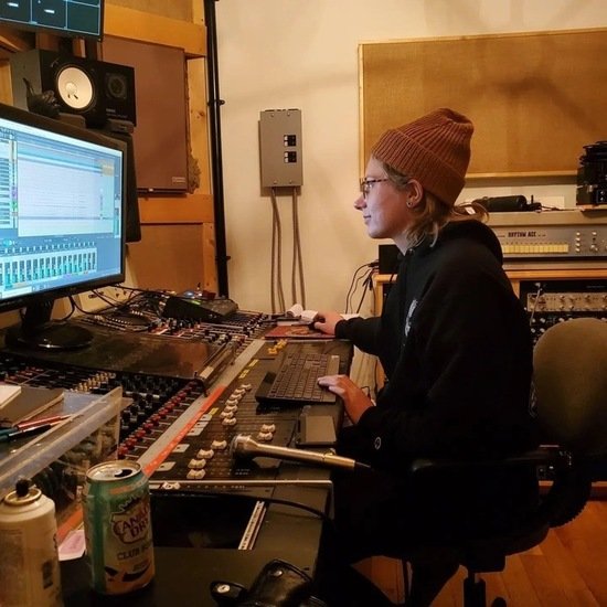 Sending so much love to the family, friends, and bandmates of Jill Mack. She was such a wonderful and important presence in the Sask music scene and will be sorely missed.
💓💓💓