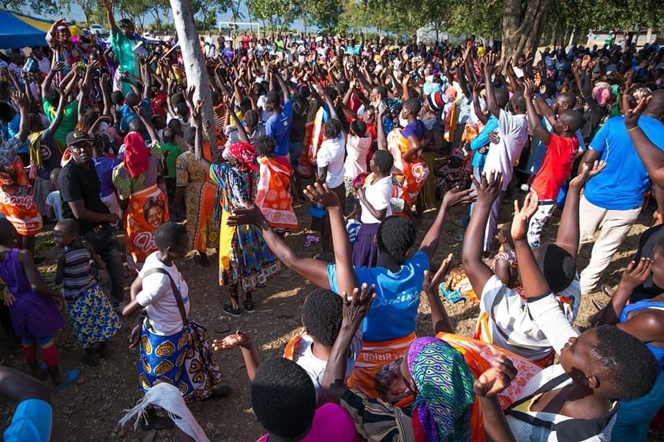 gladyswanga's tweet photo. Kisaka, Lambwe ward. Thank you so much for your warm reception. #Genowa https://t.co/oRnBz9KPkQ