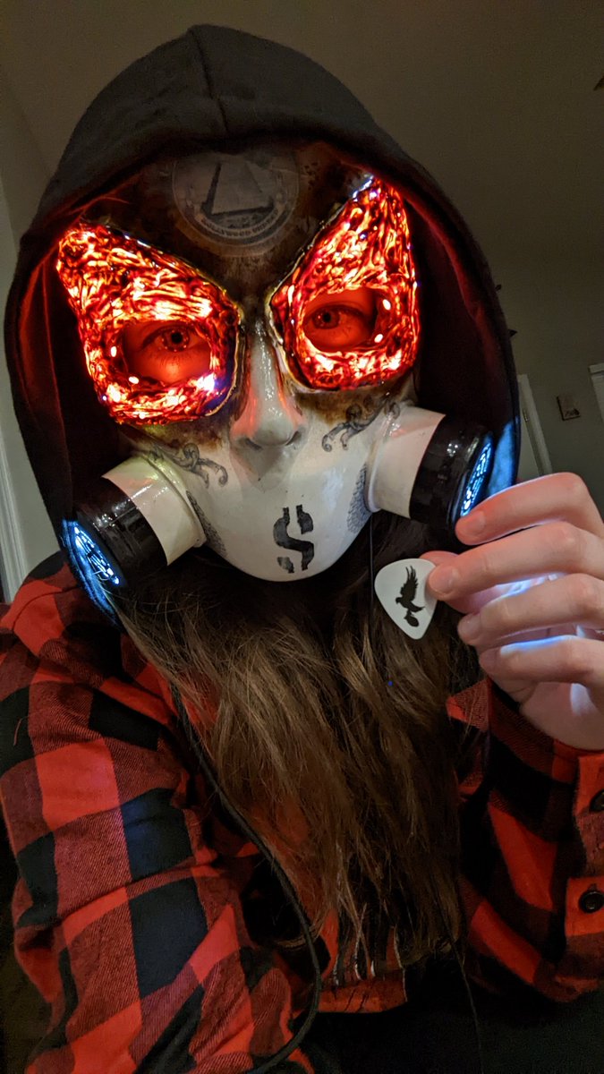 mik0714's tweet photo. Thank you @hollywoodundead for a night I'll never forget! Hope you felt the love from Cincinnati! #HU4L #killthenoisebringthechaos #hollywoodundead https://t.co/PGLzpqCz7e