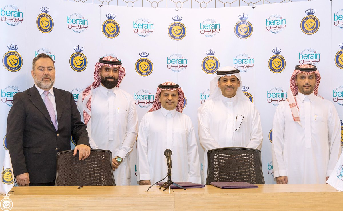 AlNassrFC_EN's tweet photo. BERAIN is the official water of @AlNassrFC 🤩

Welcome our partner @Berain_water 💛🤝 https://t.co/7OFx6gjEne