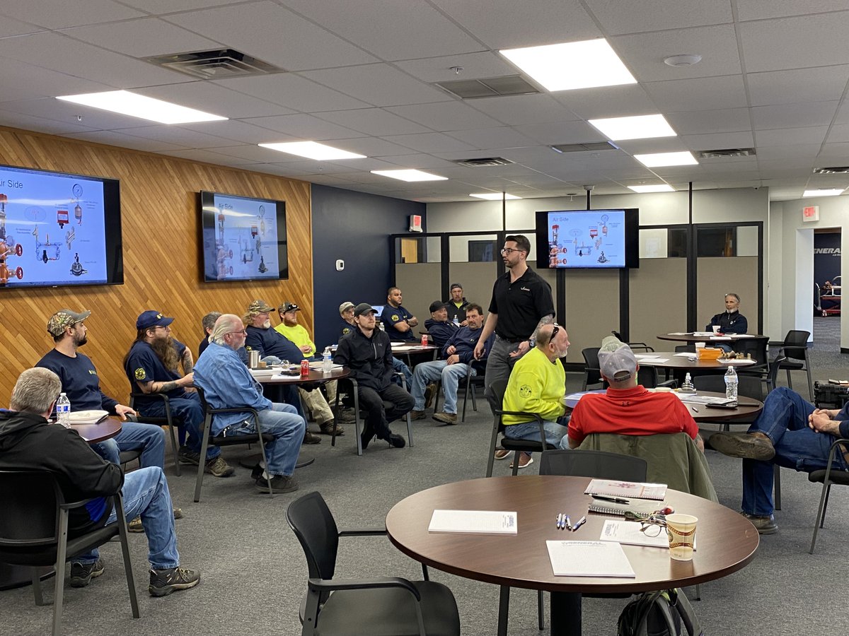 GeneralAirProd's tweet image. Had a great day hosting training for Commonwealth Fire Protection! Thanks to @Victaulic, @AGFMfg, and @AFSA who helped us put together some informative and productive training sessions!