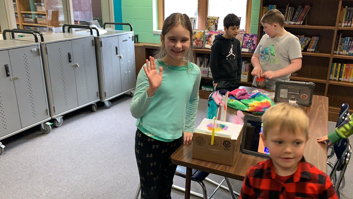CaseyAult's tweet photo. Drums, guitars, xylophones, and more! 

Fourth graders showed off their invented instruments along with infographics all about a musician of their choice at our showcase event! 🎶🥁🎸🎹 #STEMtastic  @WaukeshaSTEM https://t.co/SLoJ7emQJr