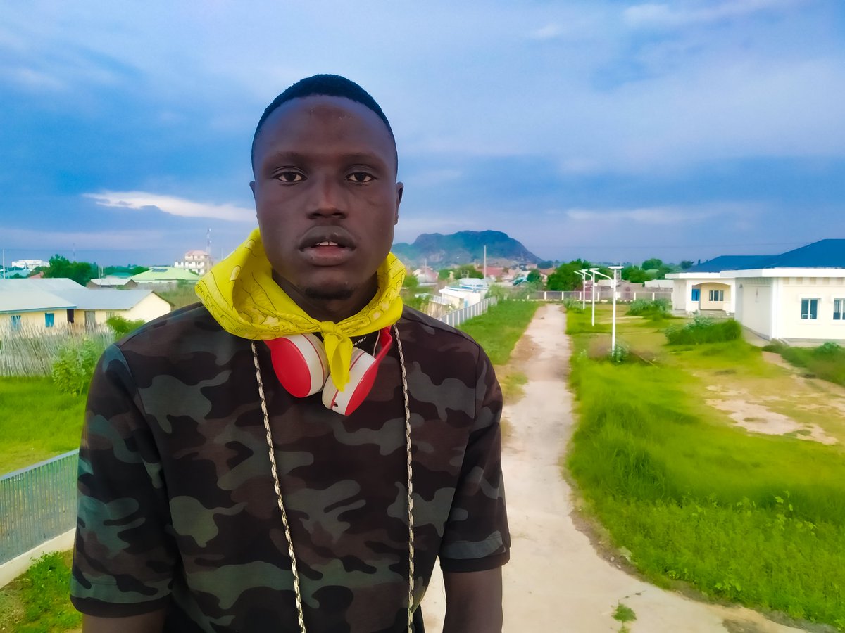 MLoruba's tweet photo. I will keep nationality for the best my personality.
#ob
#ownboy
#proud 🇸🇸💯 https://t.co/uTRieUPreW