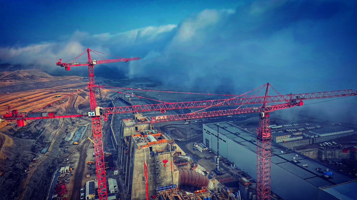 AeconGroupInc's tweet photo. Check out this stunning photo of the Peace Valley fog bank in #BC, taken from a tower crane on the GSS Civil Works at the Site C Clean Energy Project. The photo was a finalist for On-Site Magazine’s 2021 Canadian Construction Photo Contest. 
@OnSiteMag @sitecproject https://t.co/MRUPkvW0hv