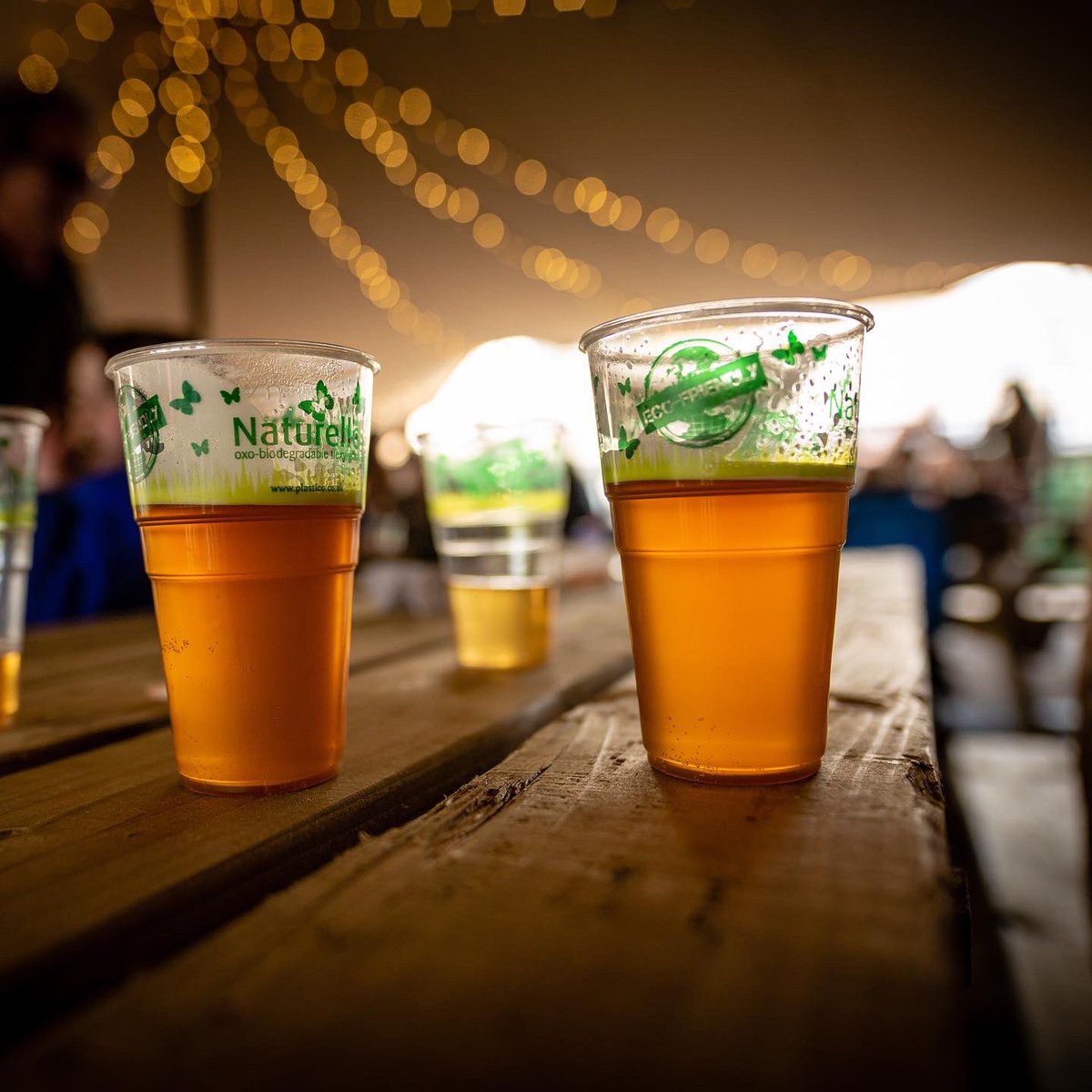supbfd's tweet photo. 🚨 GIVEAWAY TIME 🚨

Bingley, we’re giving away an on-the-day haul of beer and food to one of you lucky lot. 🍻😉  YOU’LL GET: 

1 x Free Pint at each bar 🍻
1 x Free Meal from each stall 🍕

TO ENTER:   Follow @supbfd on Twitter ✅
RT &amp; Like this tweet https://t.co/5YchInipW3