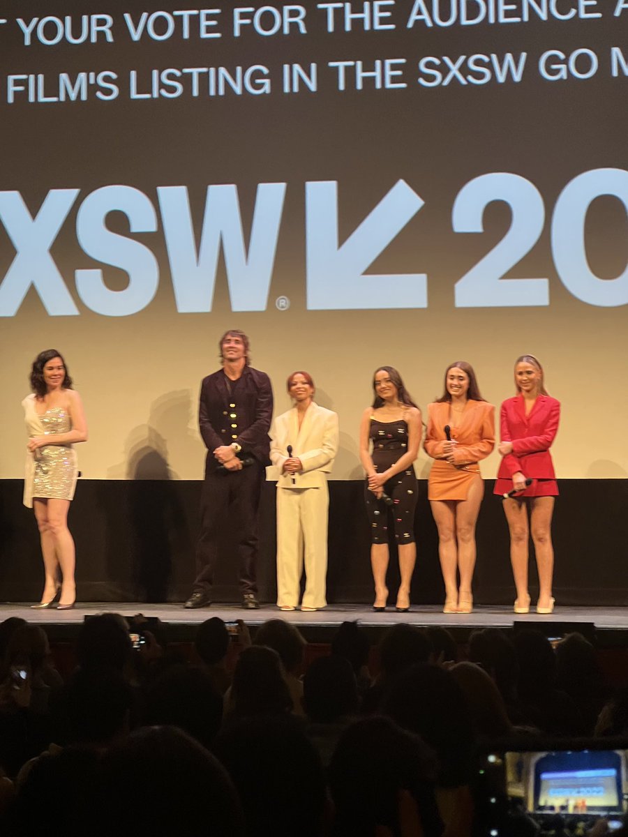 leepace's tweet photo. TEXAS / BODIES BODIES BODIES
@A24 @sxsw @Rachel_Sennott @halinareijn @MariaBakalova96 @mmyhala #bodiesbodiesbodies https://t.co/KBkmQ4rSkS