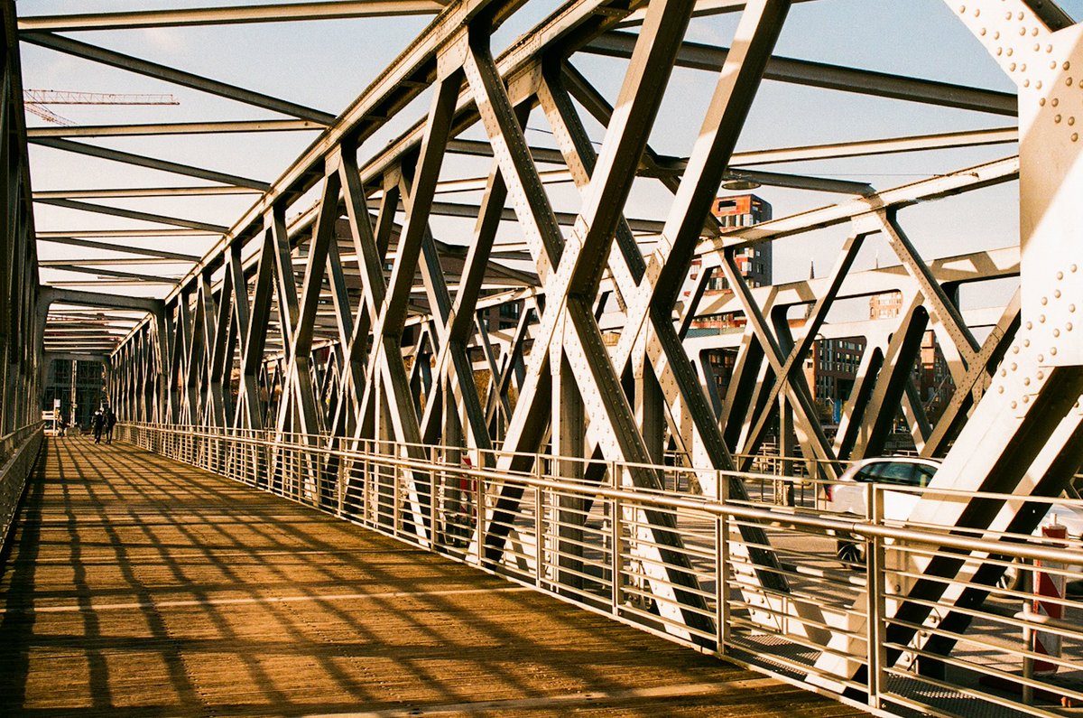Hamburg📍

Camera: Minolta dynax 500si super
•
Film: Fujicolour c200
•
#photography #filmphotography #fujifilm #fujicolorc200 #minolta #Germany