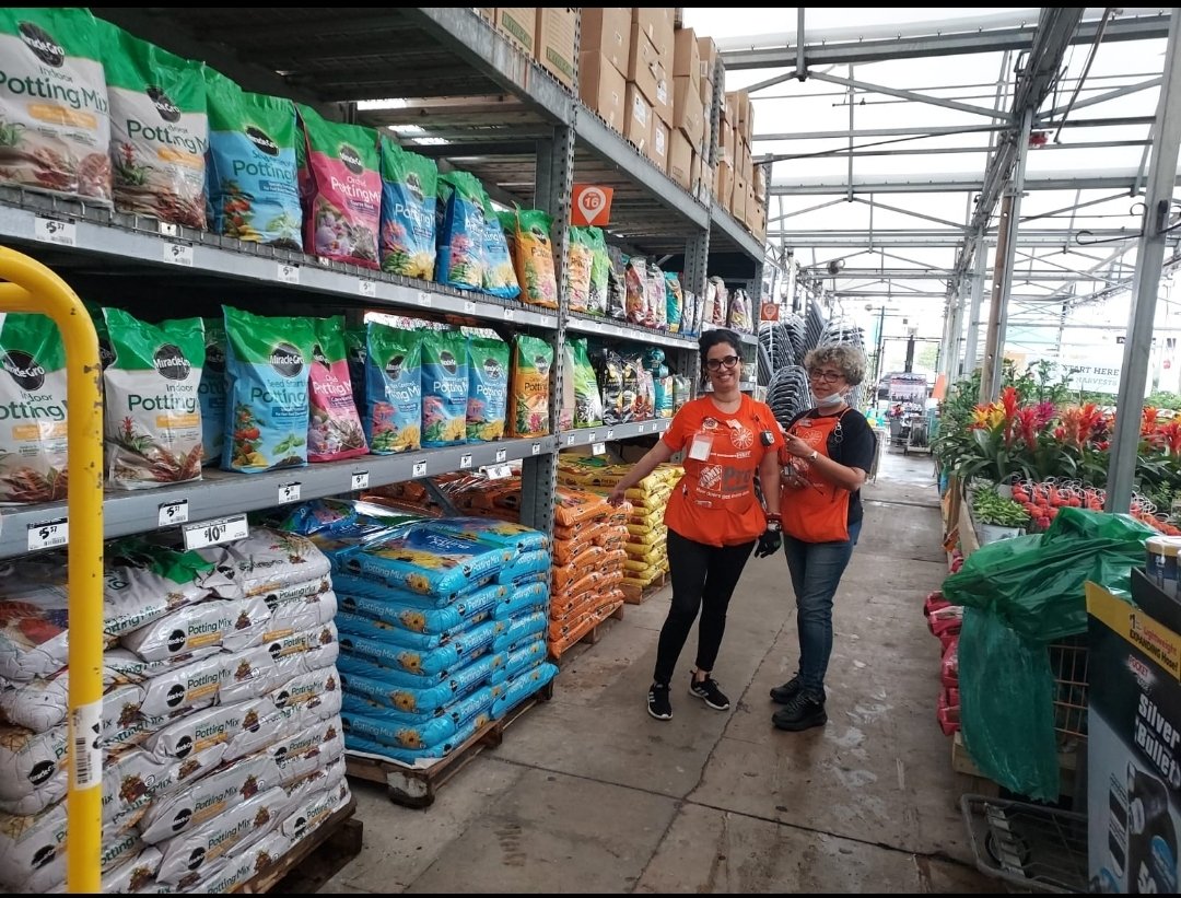 Alejandra Ferreira (@hr4store0210) on Twitter photo Recognitions galore at store #210!! Our associates, our team, our HD210 family is what keeps Kendall going STRONG!! THANK YOU!! π Recognitions galore at store #210!! Our associates, our team, our HD210 family is what keeps Kendall going STRONG!! THANK YOU!! π