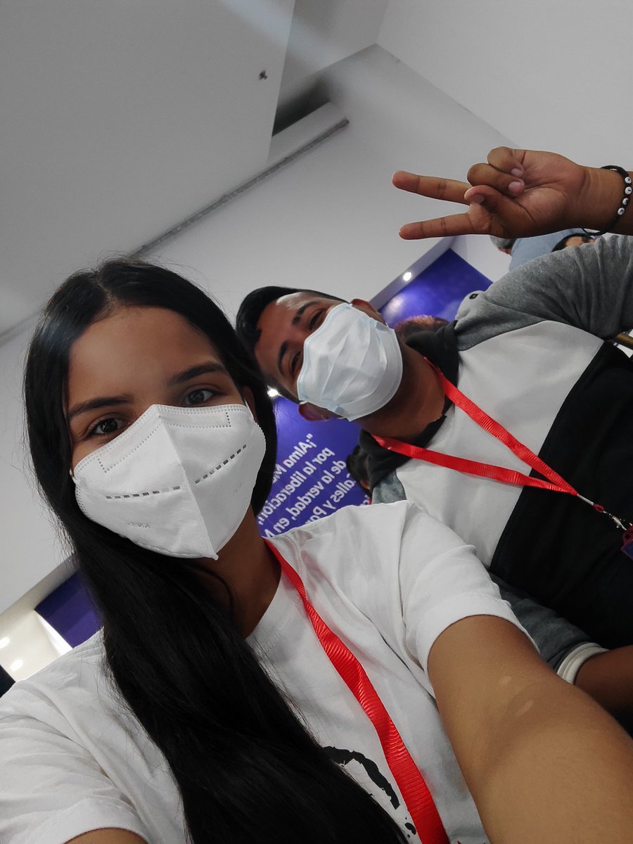 Joalys_'s tweet image. #15Mar | Trayecto Inicial de la Universidad Internacional de las Comunicaciones @lauicom ✌🏼

#ComunicaciónParaLaLiberación 
#LealesALaRevolución
 
 @nicolasmaduro @partidopsuv @juventudpsuv @taniapsuv @Riensy_moreno