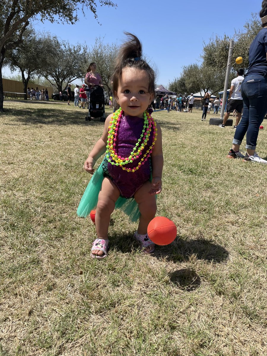 CityOfMissionTX's tweet photo. Missionβs Spring πΊ Break Staycation is in full swing at Nell Tolle Park! Join us until 3pm. #MissionFun π€©π₯³π https://t.co/hHhSuo3qQ4