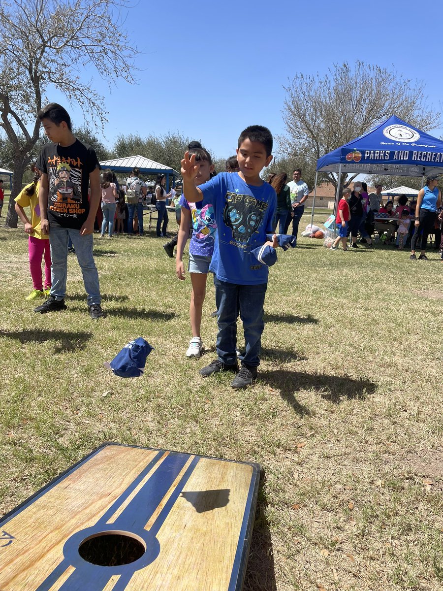 CityOfMissionTX's tweet photo. Missionβs Spring πΊ Break Staycation is in full swing at Nell Tolle Park! Join us until 3pm. #MissionFun π€©π₯³π https://t.co/hHhSuo3qQ4