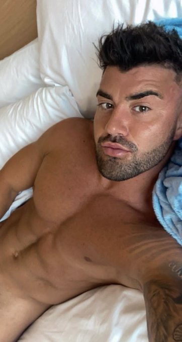 Half price for one more night&hellip;  https://t.co/G7l17SycGA https://t.co/Y84WI7cxmv
