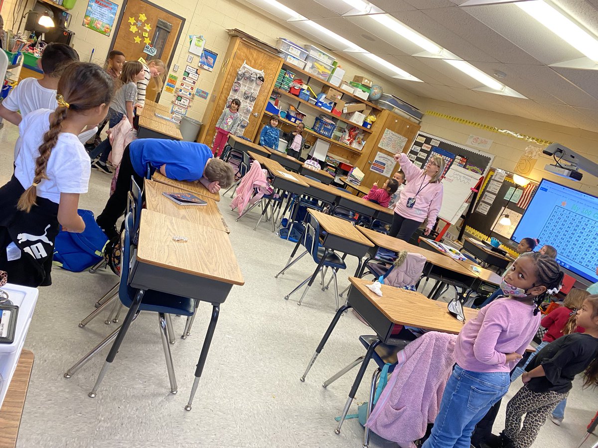 agilliard32's tweet photo. Lots of math fun today with Mrs. Kuvach and @LathamAshley1 @HeardMixon #ncssbethebest https://t.co/XQRAO4P2gc