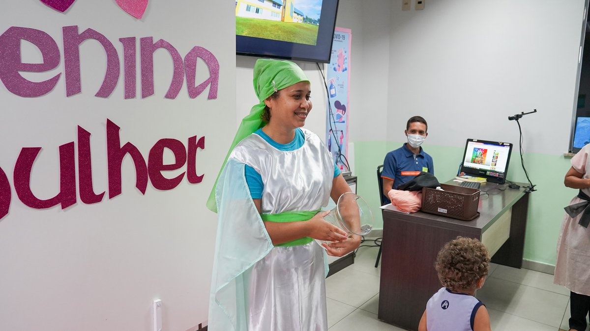 faama_edu's tweet photo. Nossos alunos das turmas da Educação Infantil ao 3° ano do turno da tarde. Receberam a presença das Personagens bíblicas: Eva, Sara, Mulher Samaritana, Débora e Ester; representadas pelas nossas professoras na capela da tarde na Faaminha.

#faama#faaminha https://t.co/QXdxsVDCET