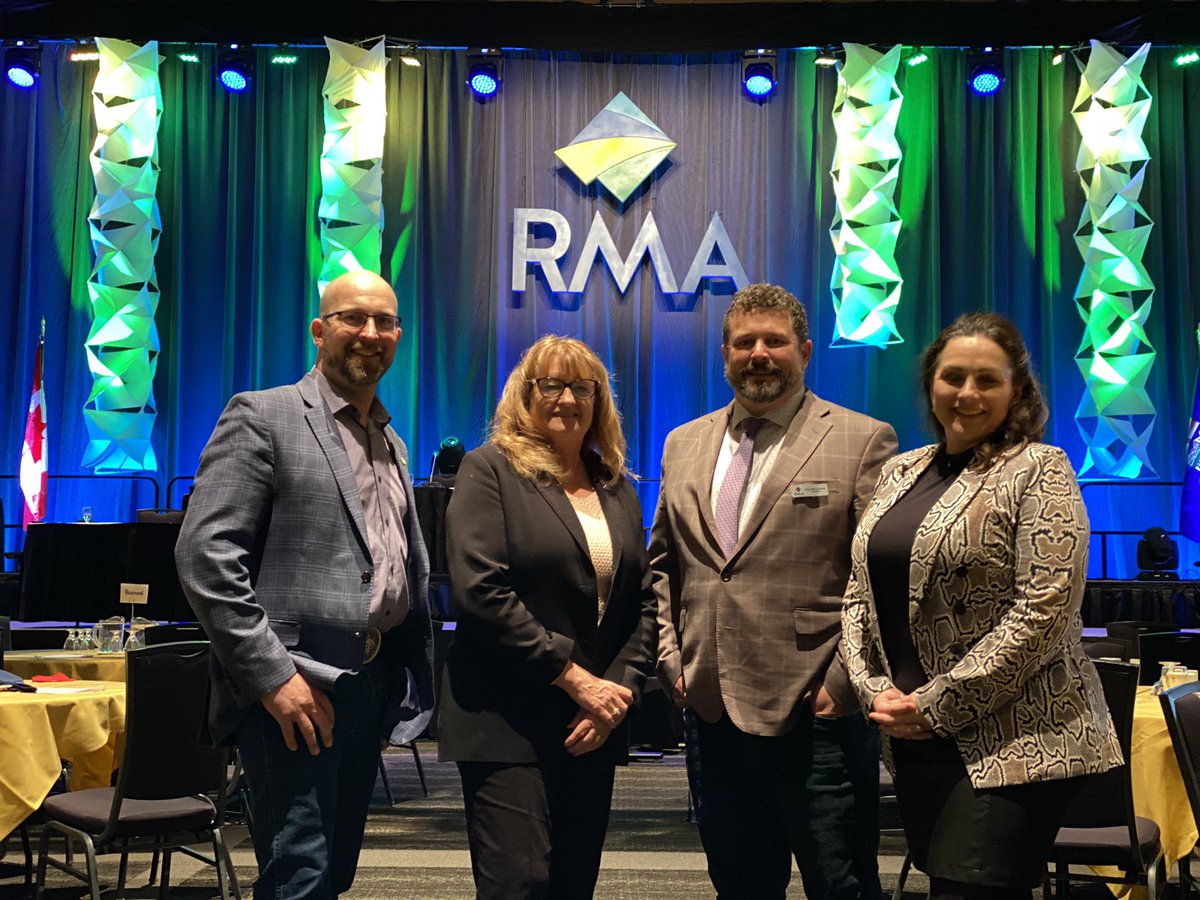 Our <a href="/FCM_online/">Federation of Canadian Municipalities</a> and <a href="/RuralMA/">Rural Municipalities of Alberta</a> team presented today on the state of our federal advocacy efforts. Thank you <a href="/TaneenRudyk/">Taneen Rudyk</a> <a href="/mayorjoannevdh/">Joanne Vanderheyden</a> for coming to our #RMAlberta convention and thank you for your continued leadership!