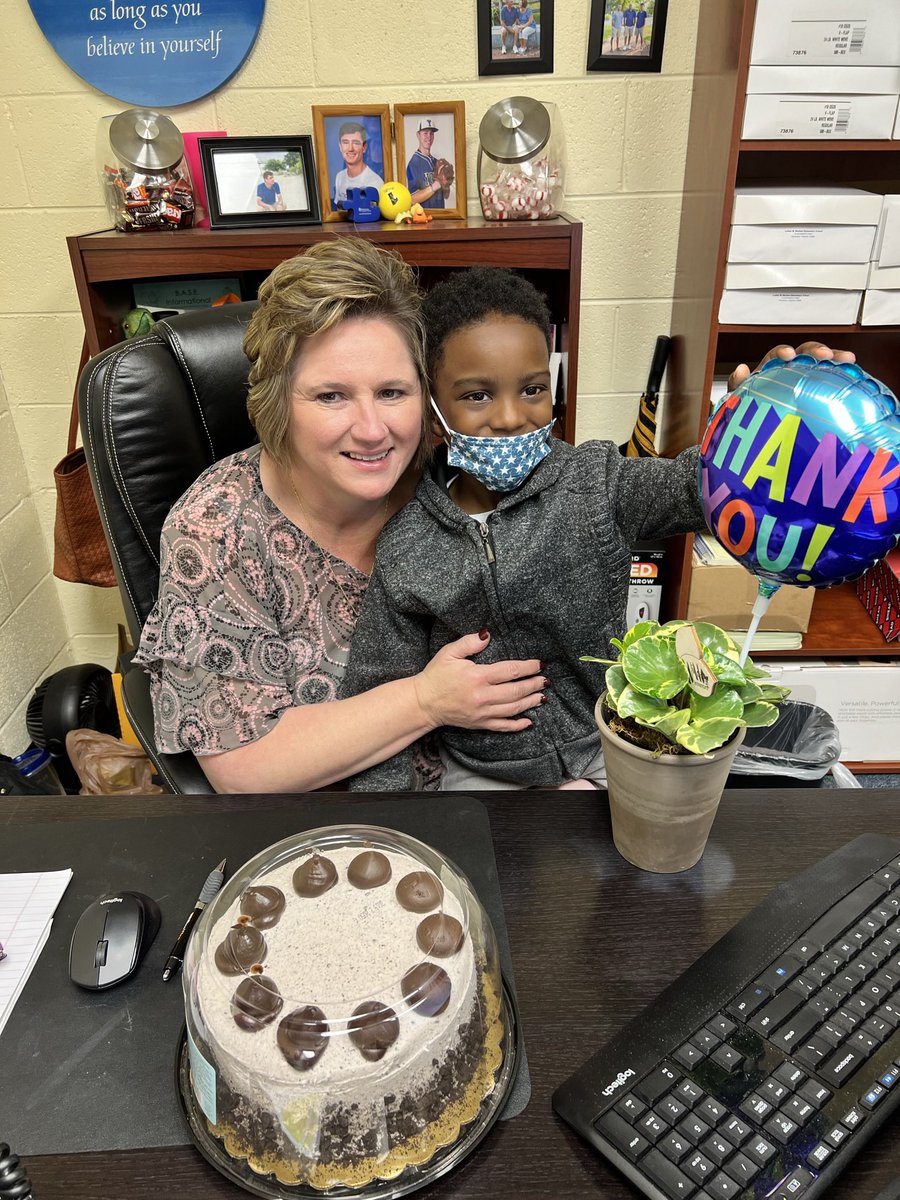 Machen Elementary (@machenelem) on Twitter photo Happy National Social Worker Day to our very own Ms. Tammy Hill! Thanks for all you do for our students and school community. š¤©āļø <a href="/HamptonCSchools/">Hampton City Schools</a> #WeAreHCS <a href="/handthillx2/">Tammy Hill</a> Happy National Social Worker Day to our very own Ms. Tammy Hill! Thanks for all you do for our students and school community. š¤©āļø <a href="/HamptonCSchools/">Hampton City Schools</a> #WeAreHCS <a href="/handthillx2/">Tammy Hill</a>