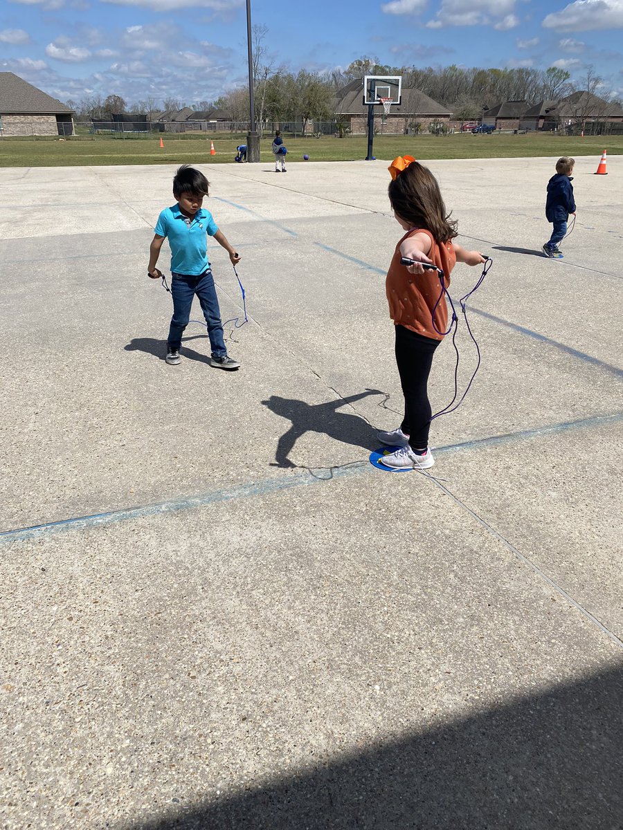 CoachA_physed's tweet photo. My Ss are working so hard to meet their jump rope goals this week! My kinders are even helping each other improve by giving specific feedback using our cues! We are having a blast but my knees will be begging for mercy by the end of the week! ๐ #physed #physedrocks https://t.co/LhxzYq9wPR