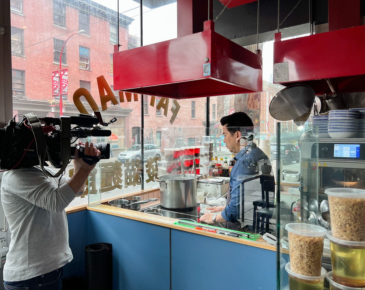 A little BTS with <a href="/chefangusan/">Angus An</a> at <a href="/fatmaonoodles/">Fat Mao 大發貓</a> for <a href="/CBCToronto/">CBC Toronto</a>!

🍜 🙌 <a href="/aliceatcbc/">alice hopton</a>