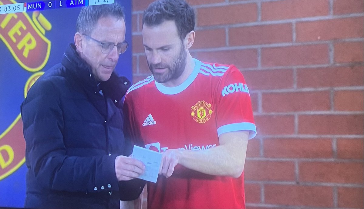 TrollFootball's tweet image. "Tell Rashford to leave the club."