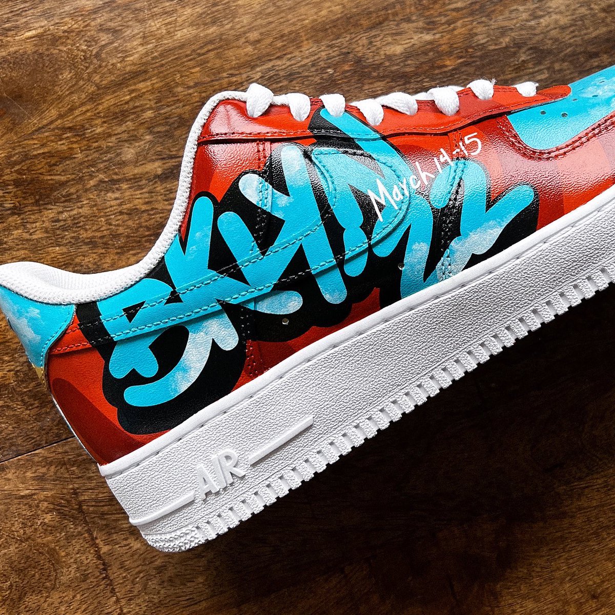 barclayscenter's tweet photo. Custom 1-of-1 hand painted kicks inspired by The Slow Rush⏳

Painted by our very own @itsjkav for @tameimpala celebrating TWO sold out shows in Brooklyn🌀🎨👟 https://t.co/cI1QvcEFY3