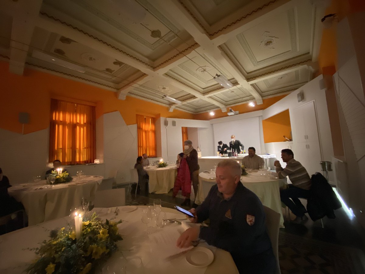 pame__003's tweet photo. Cena al Cfp “m’illumino di meno” #ucraina #CFP @ComoCfp https://t.co/n1f3q18wIq