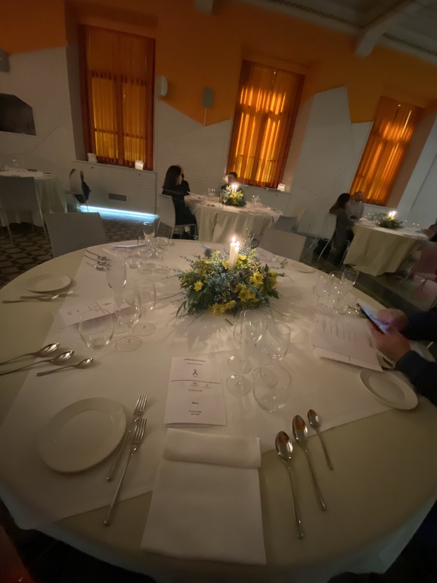 pame__003's tweet photo. Cena al Cfp “m’illumino di meno” #ucraina #CFP @ComoCfp https://t.co/n1f3q18wIq