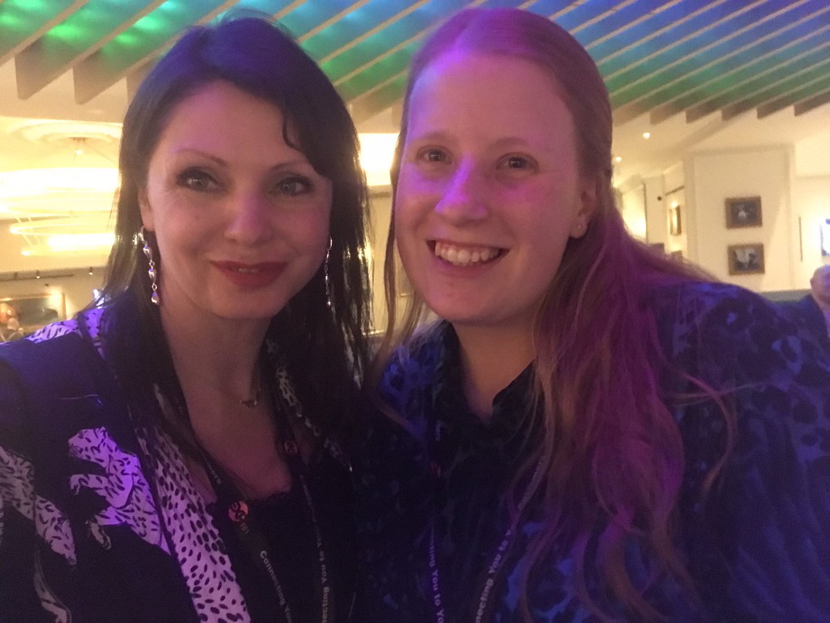 PavlovaAndCream tweet media