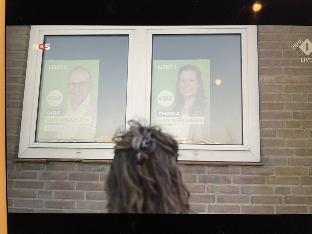 Iedereen die dacht dat ze nu wel genoeg posters van mij bij al die mooie bedrijven in <a href="/Aalsmeer_NL/">Gemeente Aalsmeer</a> hadden gezien, hier nog eentje en dan op tv <a href="/CDA_Aalsmeer/">CDA Aalsmeer/Kudelst</a> #altijddichtbij