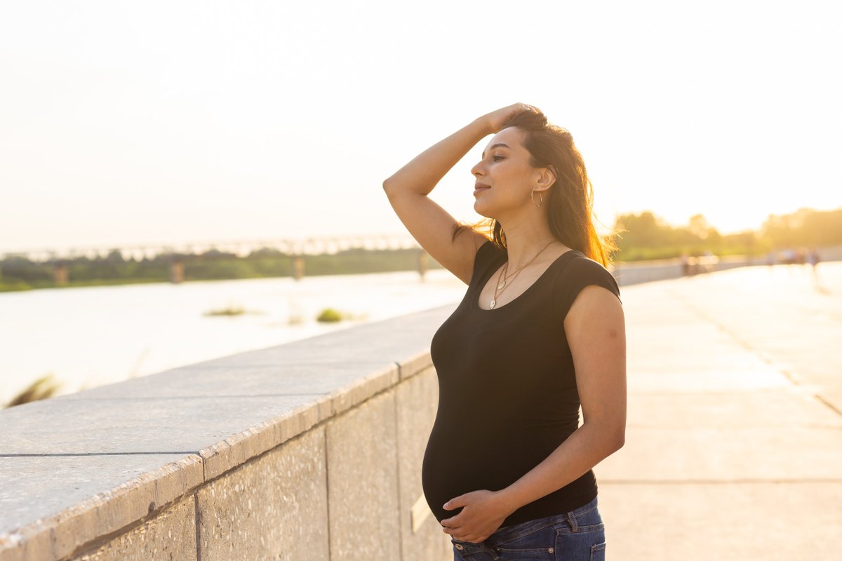 APC_SF's tweet photo. Santana* wrestled with so much fear surrounding her pregnancy. The “what if’s” bombarded her constantly. She was so scared she broke down the first time her client advocate asked to pray for her.

Read what happened at Alpha Pregnancy Center: https://t.co/bJDwh2n4H2 https://t.co/mQHREbmzBB
