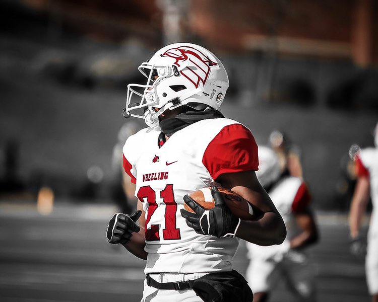 CoachBruneyW_U's tweet photo. Officially Official. @JaquaunDavidson will participate in @ToledoFB’s Pro Day next Monday Mar 21… Another program First‼️
Thank you to @CoachCandle & @RickyCicconeUT as well
History continues be written…
🔴⚫️⚪️ | #FAMILY | #NextLevelCards https://t.co/31WwpSsrkL