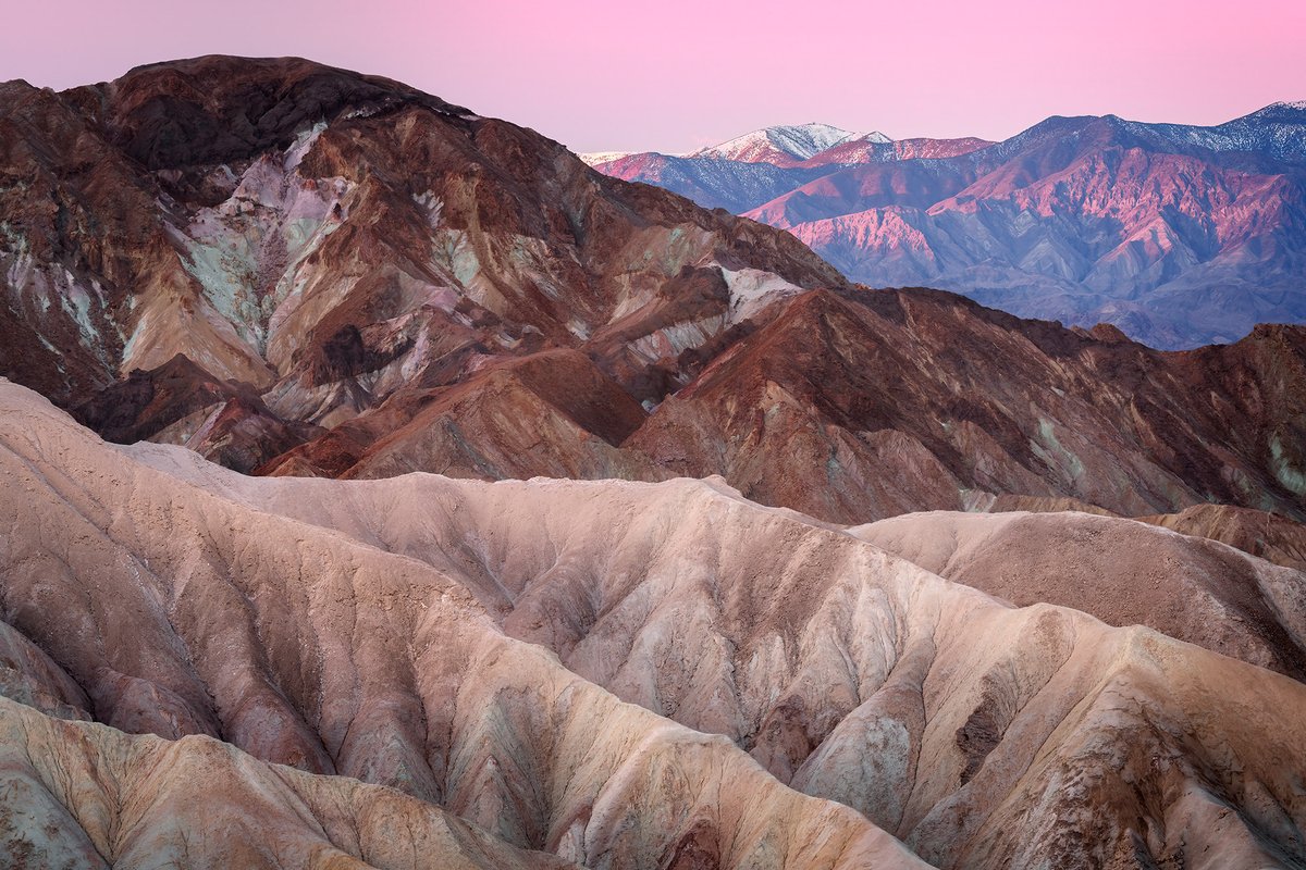 LEEFilters's tweet image. @rickberk 
Zabriskie Dawn
📍 Death Valley National Park, #California
⬛ @leefilters Lee Elements Circular #Polarizer
📷 @Sony ILCE-7RM4 
⭕ @TamronUSA 35-150mm f/2-2.8 Di III
⚙️ f/11, ISO 100, 0.6”
🔗 bit.ly/3q0UAEY

#LEEElements #Landscape #Photography