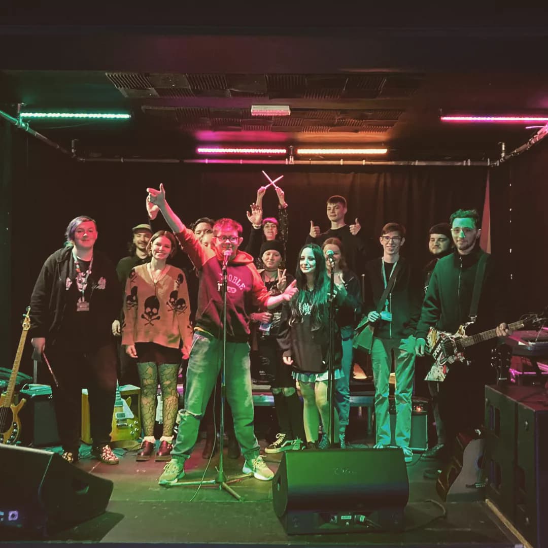 PolarBearRoars's tweet photo. MusicLab in full force earlier this afternoon with @GoodwinDevTrust, @RecordsRonno and @WilberforceSFC here at Polar Bear Music Club!🎶

Big thank you to everyone who came down this week!
#Hull https://t.co/ijvtt9fdw7
