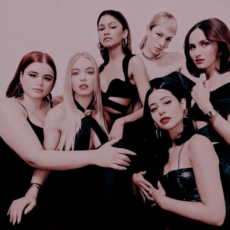 ᅠᅠ
ᅠᅠ
ᅠ
         Who run the world ? 
                    * Girls *