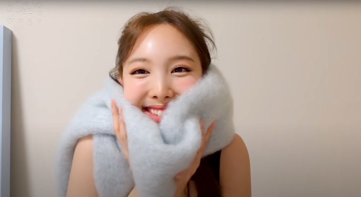 VovaSakura79's tweet photo. #JYPTWICE #NAYEONlog
Nayeon 😍😍😍 https://t.co/PbvIOHtORs