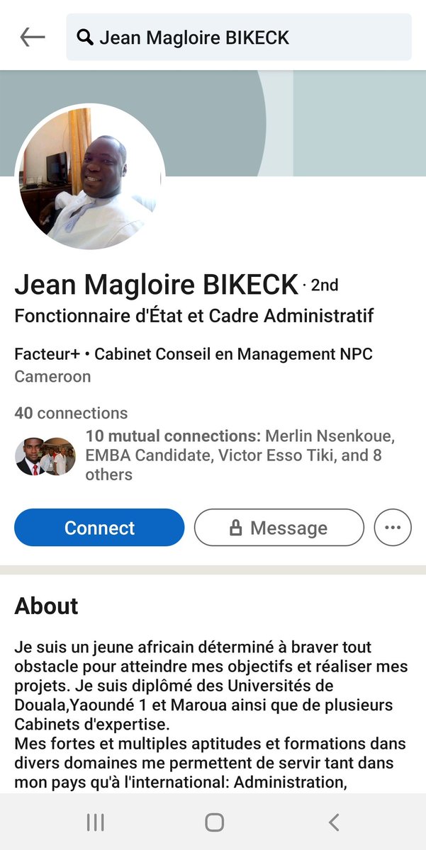 africatechie's tweet photo. La honte a quitté le pays! Voici le prétendu enseignant qui est passé à la CRTV pour dire que la grève est finie! Il est cadre administratif au ministère de l'enseignement secondaire! Les mêmes gens qui bloquent les dossiers et sont la cause même de cette grève! #OTS #CraieMorte https://t.co/8jxiF27Xei