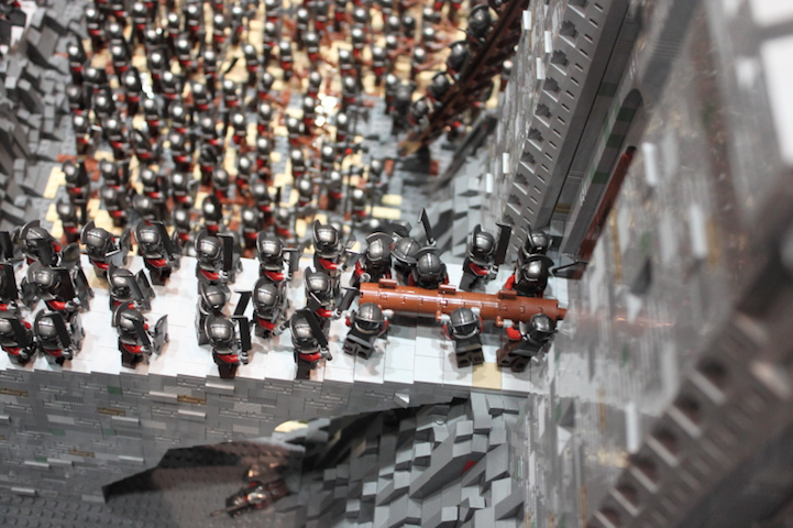 ElMundoTolkien's tweet photo. El Abismo de Helm, construido con LEGO.

No digas nada, solo haz RT.

💍💍 https://t.co/xNW1BUgjRQ