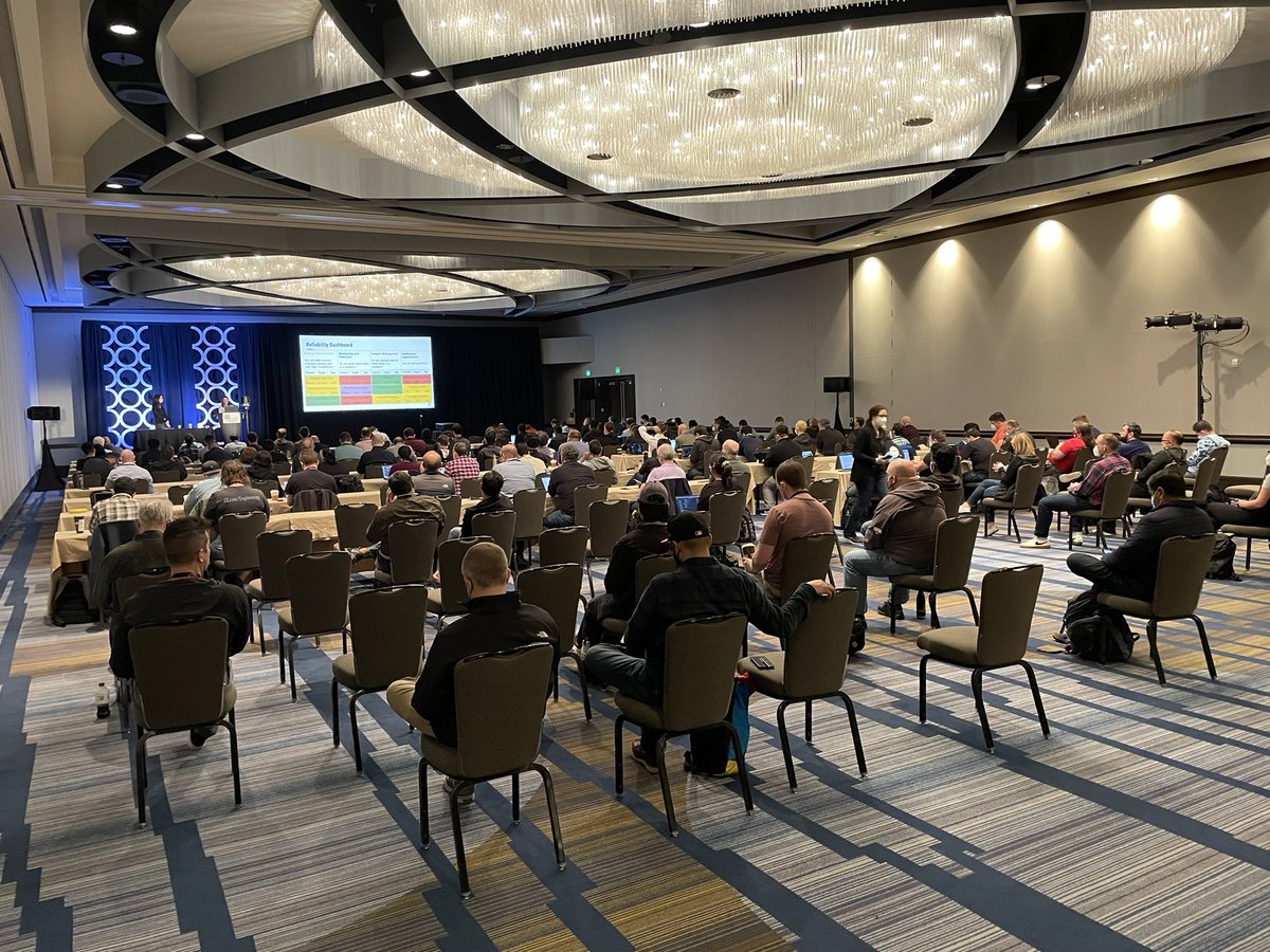 etoilezhhjd's tweet image. Had such a blast presenting with @mindz02 at #SREcon #SREcon22. Favourite moment was 1) when the audience raised their phones to record nearly every slide towards the end, 2)seeing the @blamelesshq team in the audience. Excited to see our framework applied at your org!