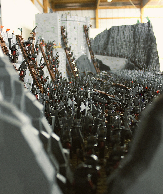 ElMundoTolkien's tweet photo. El Abismo de Helm, construido con LEGO.

No digas nada, solo haz RT.

💍💍 https://t.co/xNW1BUgjRQ