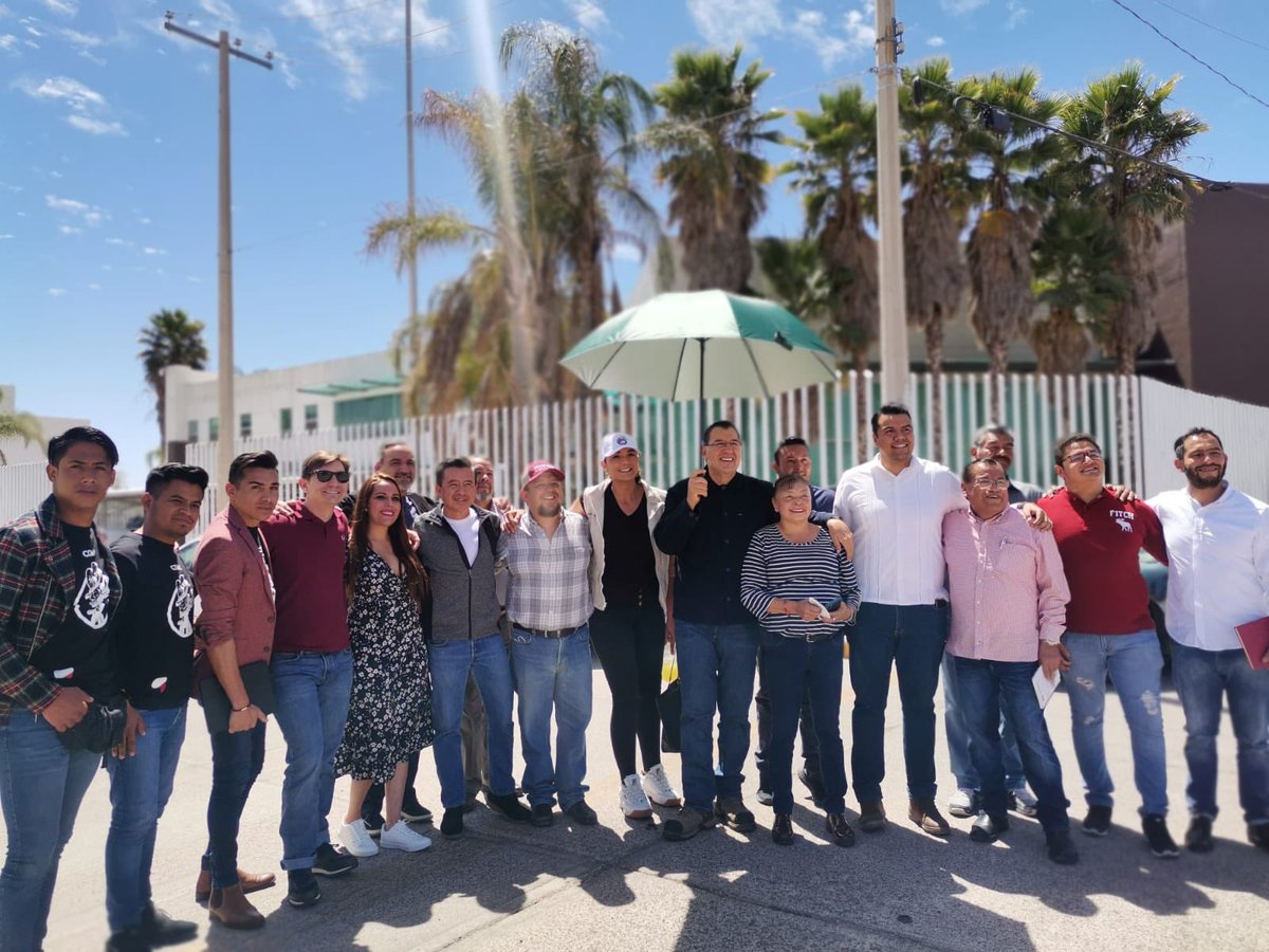 Estamos sumamente emocionados por lo que va a suceder este próximo domingo 27 de marzo en punto de las 12 horas. Tenemos preparado el registro de la planilla del Gobierno Municipal. Se vienen cosas extraordinarias de las que #Durango estará orgulloso. #EstamosListos