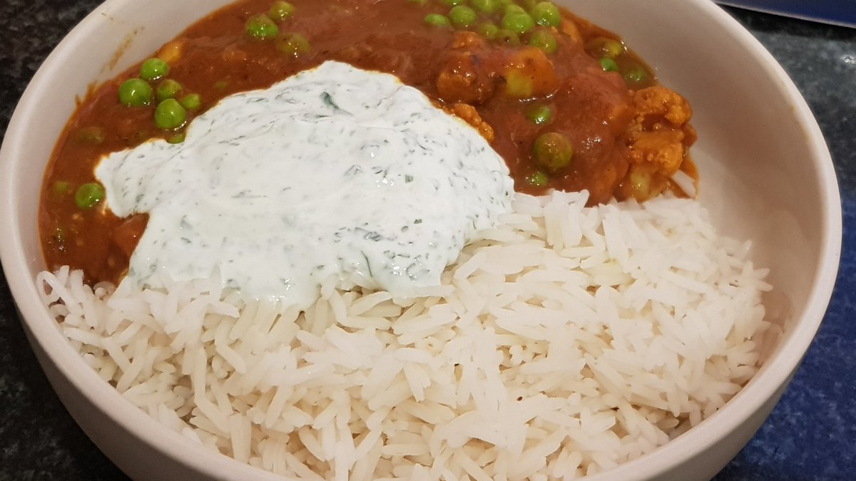 Rawrz0r's tweet image. Fooooooood.. 
Tasty..
#HelloFreshSnaps