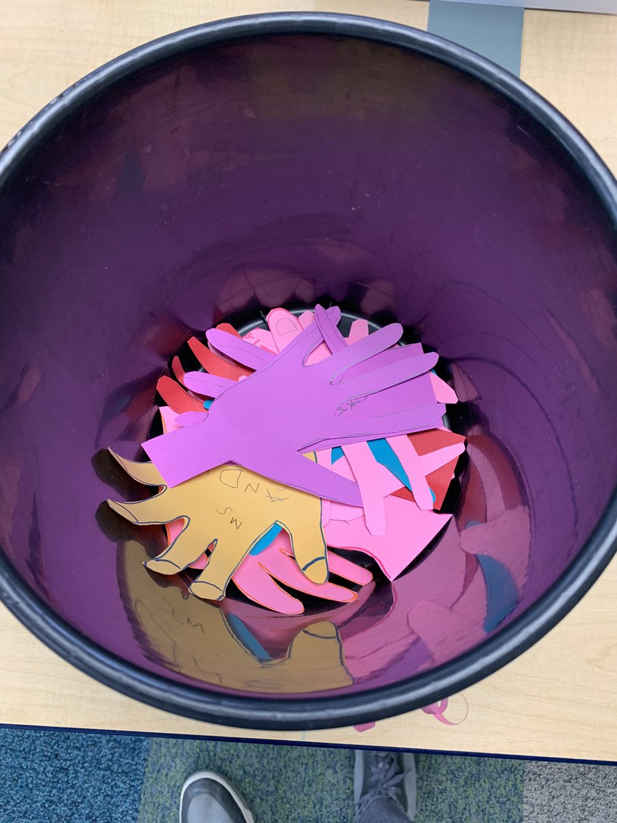 HarryWHBell's tweet photo. High 5s for Important and Influential Women from students @pennerLRSD. Famous women…teachers…EAs…library assistants - all celebrated with a simple maker activity to fill a bucket. https://t.co/RqxLSLdfXV