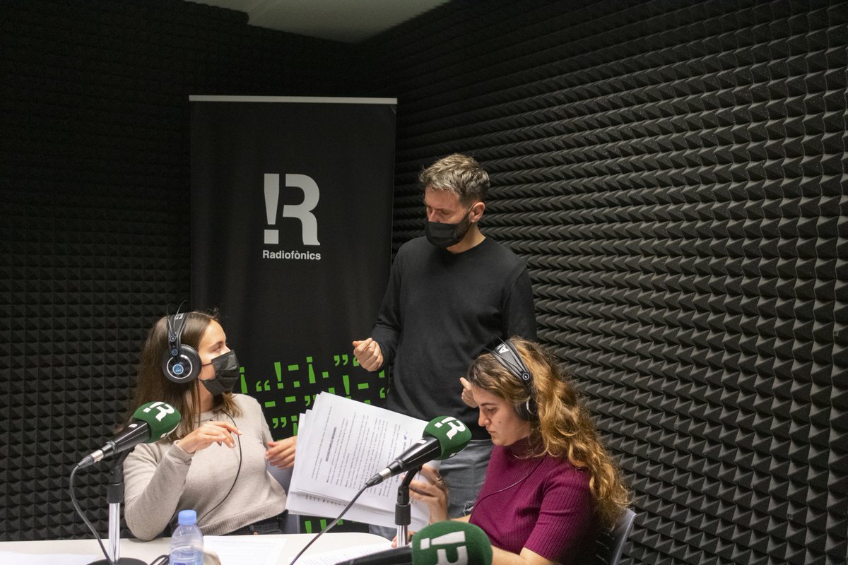 radiofonics's tweet photo. 🗓️ Especial 8M, una setmana després

📌 Analitzem tot el que ens va deixar el #DiadelaDona. 

🎙️ Programa conduït per @mercecasasp i @annahg99, amb la col·laboració de tot el grup. El Purple Washing, l’endometriosi, les dones en l’esport, entre altres temes.

📻 Màster 360 https://t.co/F6BZIeHcqm
