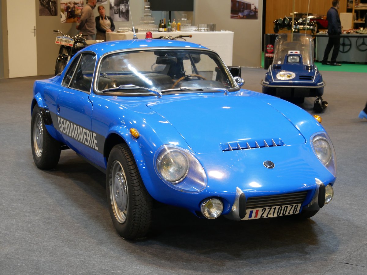 RetromobileFR's tweet photo. [Animations]

De nombreuses animations inédites seront à découvrir pendant 5 jours sur #Retromobile ! ✨

➡️ De gauche à droite : La Fabuleuse Saga #Gordini, l'aventure Jean Bertin &amp; l'aérotrain #Tridim, le Fardier de #Cugnot, et l'exposition de la Gendarmerie Nationale. https://t.co/6S4UN1eDyi