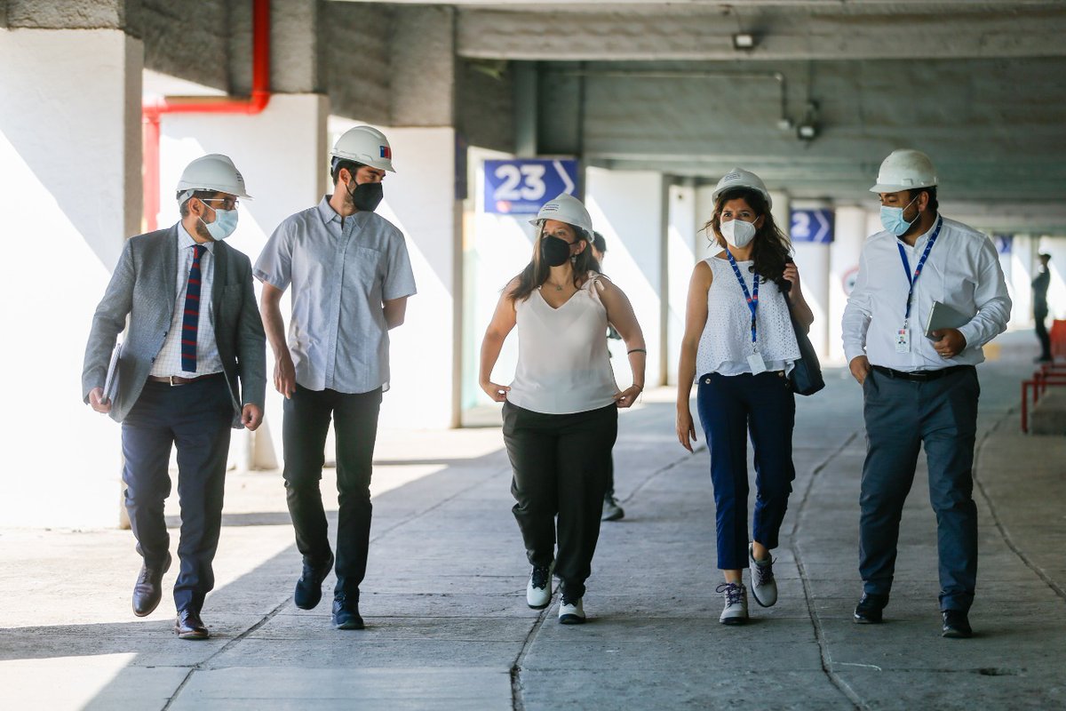 Las autoridades pudieron recorrer los trabajos y compartir con los equipos encargados de la construcción de los diversos recintos y espacios; conociendo de primera mano el estado de avance de cara a los Juegos Panamericanos y Parapanamericanos de <a href="/santiago2023/">Santiago 2023</a> 😄