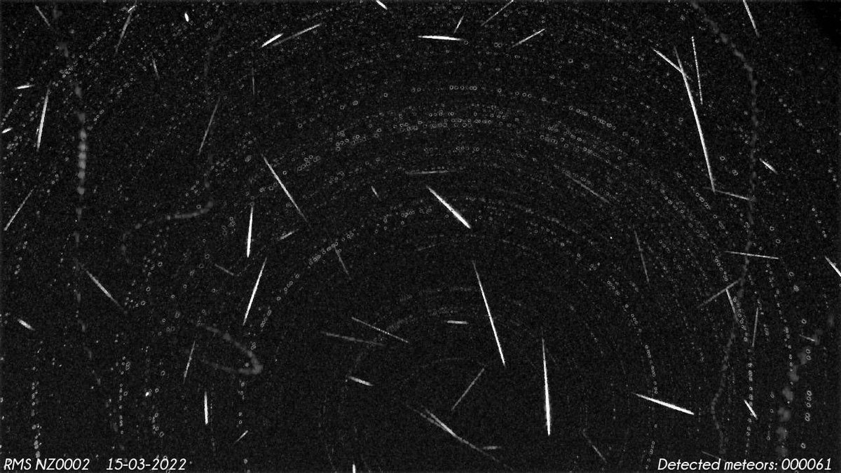 TasmanSkies's tweet photo. 61 meteors detected by the #NZ0002 #GMN #RMS #meteorcam last night - sadly no #fireballs that might have dropped anything. But the camera will be back at it trying again tonight
Help us monitor the skies above NZ! with @FireballsNZ https://t.co/qkCNDF238I
