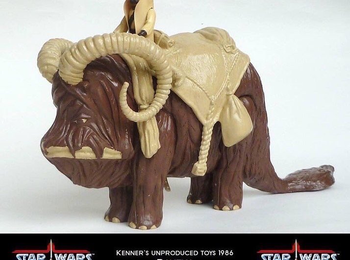 SelectCollector's tweet photo. Here’s some old school pictures of some Star Wars prototype toy ideas, I don’t think any of them made it. I’m sure someone somewhere has these in their collection.
#VintageStarWars #StarWarsPrototypes #VintageEightiesToys #VintageStarWarsToys #VintageStarWarsActionFigures https://t.co/DJJGPfqhH6