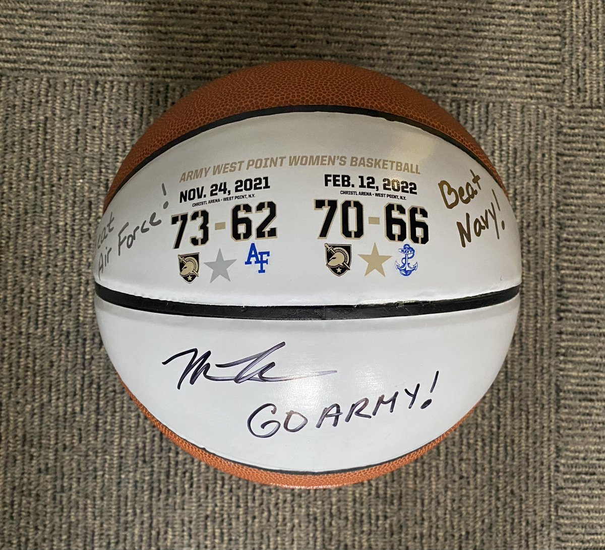 Don’t miss your chance to own a <a href="/CoachTraversi/">Missy Traversi</a> signed full-size basketball commemorating <a href="/ArmyWP_WBB/">Army Women's Basketball</a>'s Star Game victories from the 2021-2022 season at Christl Arena!  Proceeds will support more than 1,000 outstanding cadet-athletes. ebay.com/itm/4035430660…