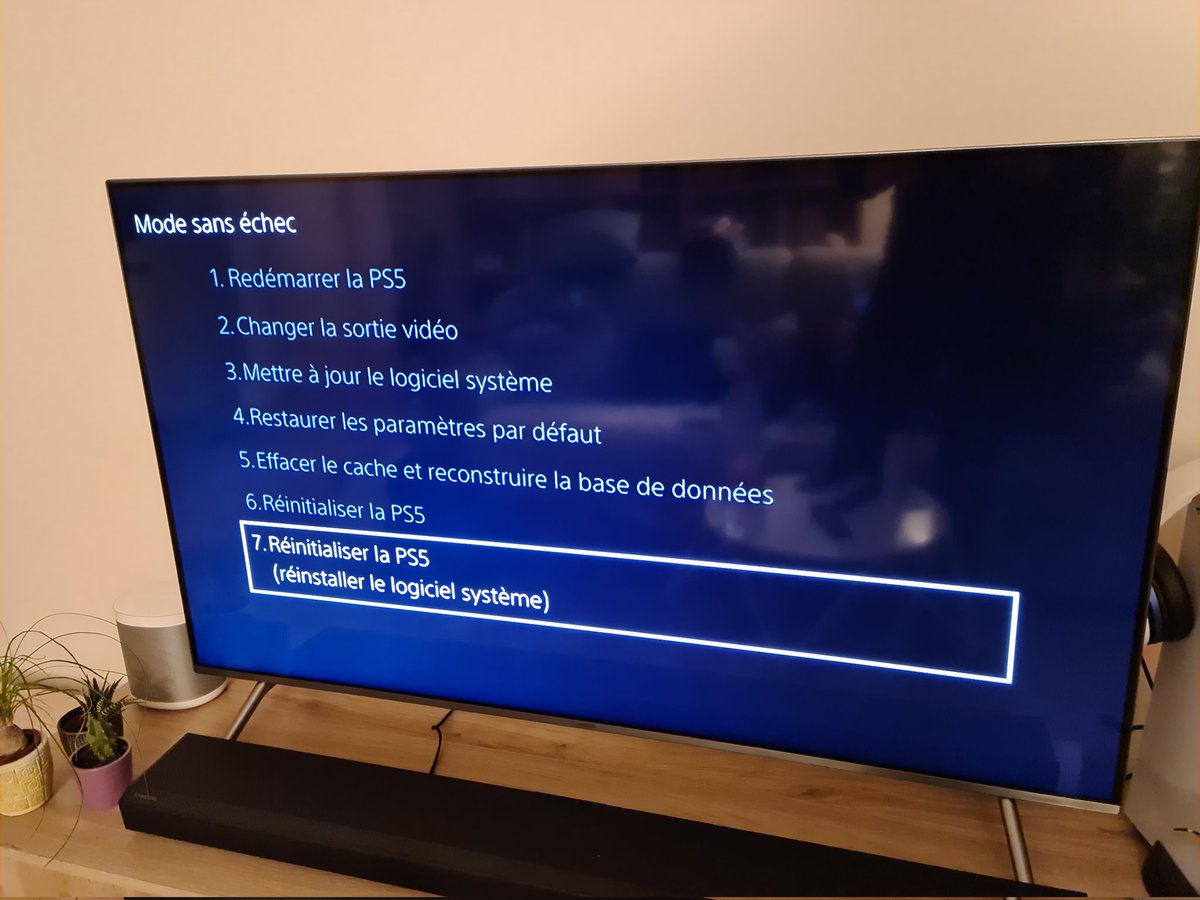 ElBenRuv's tweet image. Dis @SonyFrance ou @PlayStationFR, le bug de l&apos;enfer #ps5 apparait-il souvent ou est-ce un coup de malchance ?

Fait suite à la dernière MAJ de #HorizonForbiddenWest (98%) hier, la ps5 #bug, reboot et demande une #reinitialisation usine obligatoire...dégoûté...