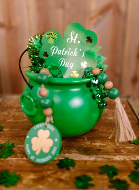 Sip, sip, hooray, it's almost #StPatricksDay! 🍀🥳 Celebrate this festive holiday in #Wenatchee by attending the St. Patrick's #PubCrawl hosted by Hard Hat Winery Tasting Room - Wenatchee. on Thursday, March 17 starting at 6pm! 🍻

#RefreshinglyLocal